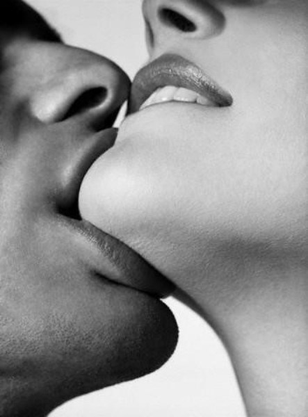jaw-kiss-sexiest-kiss-best-kiss-types-of-kissing
